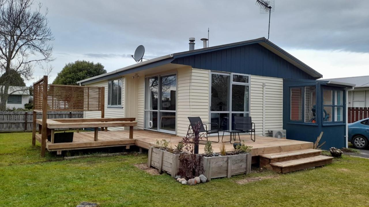 Pihanga Vista Cottage トゥランギ エクステリア 写真